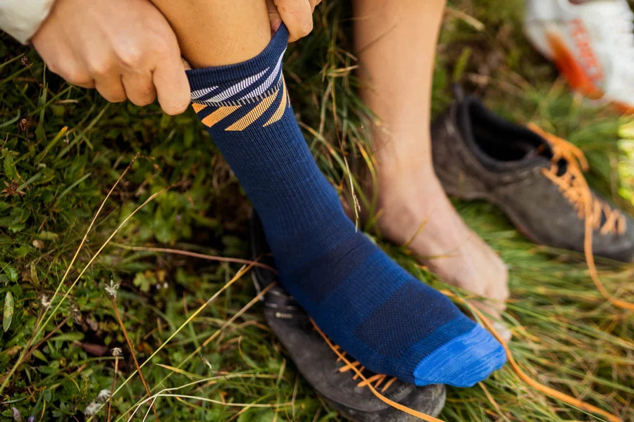 Merino Light Lanes Navy Orange