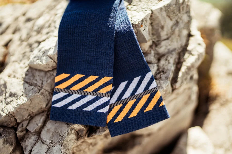 Merino Light Lanes Navy Orange