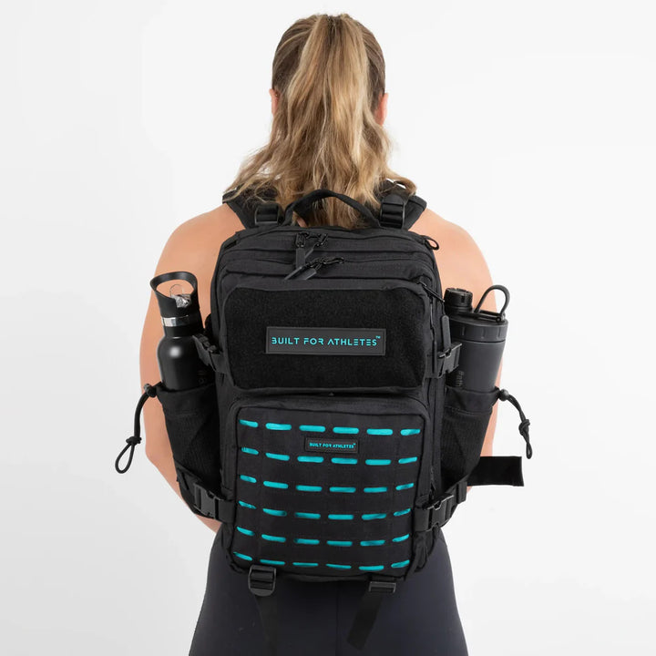 Medium Black & Aqua 25l Hero 3 Black Aqua