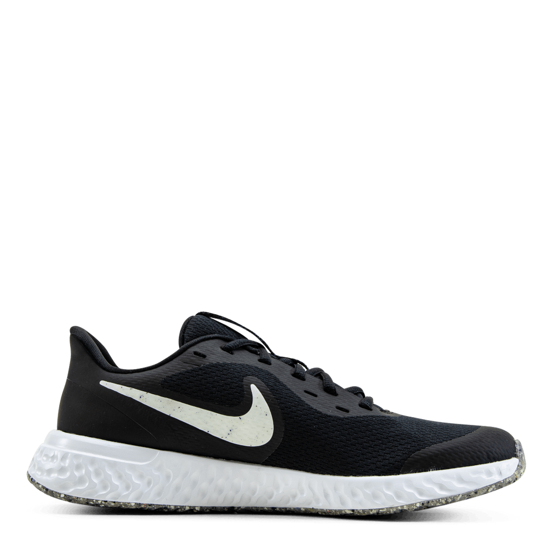 Nike Revolution Recycled GS White/Black/Red – - Main Image