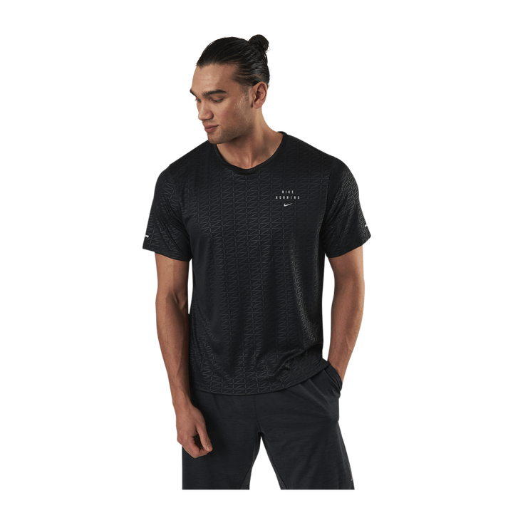 Miler Run Division Short Black