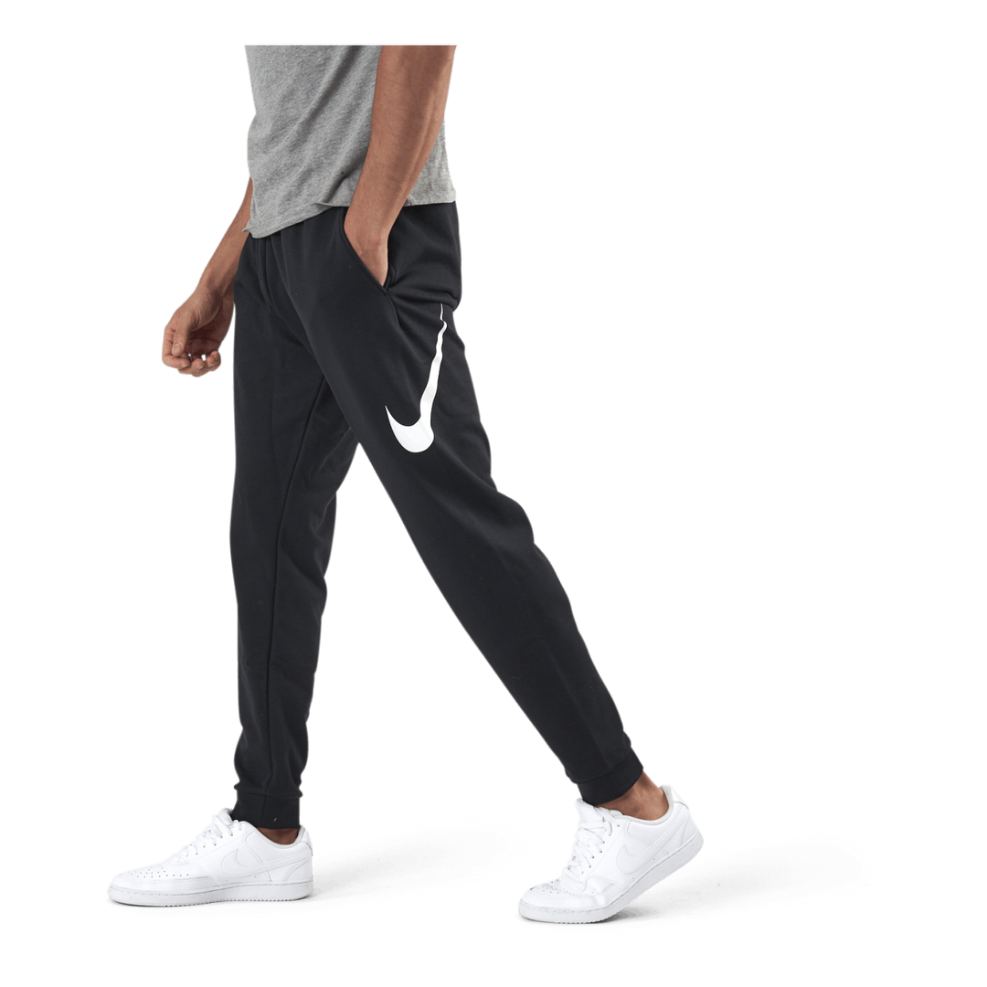 Nike training tapered outlet fleece pants in black