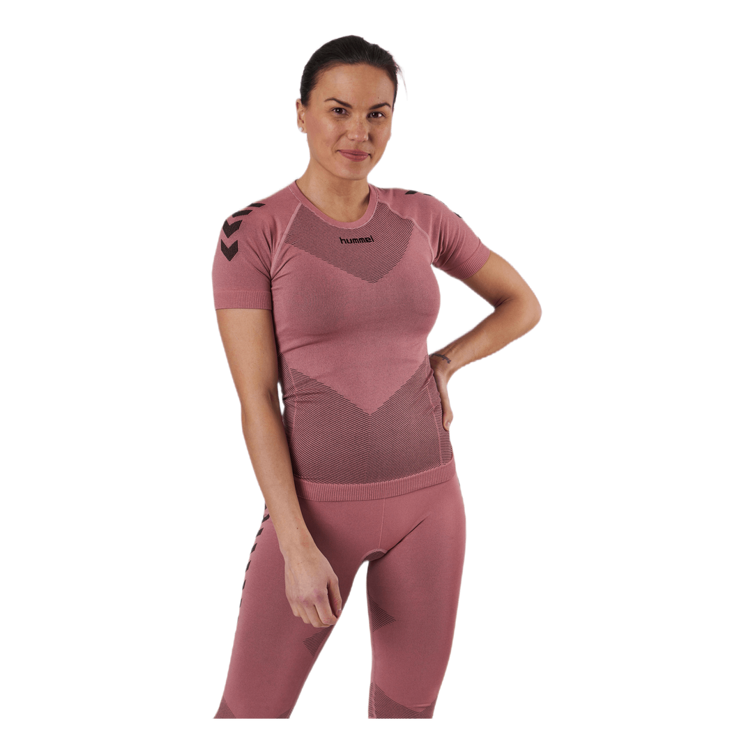 hummel HUMMEL FIRST SEAMLESS JERSEY L/S W - MARSALA | hummel.net hummel HUMMEL FIRST SEAMLESS JERSEY L/S W - MARSALA | hummel.net