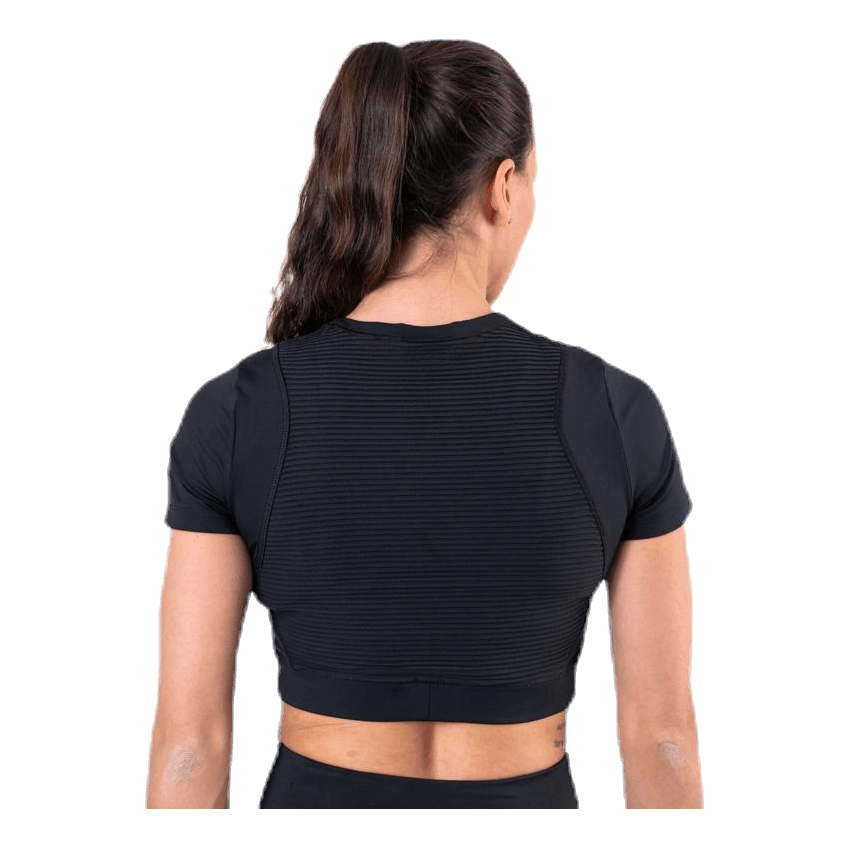 nike aeroadapt crop top
