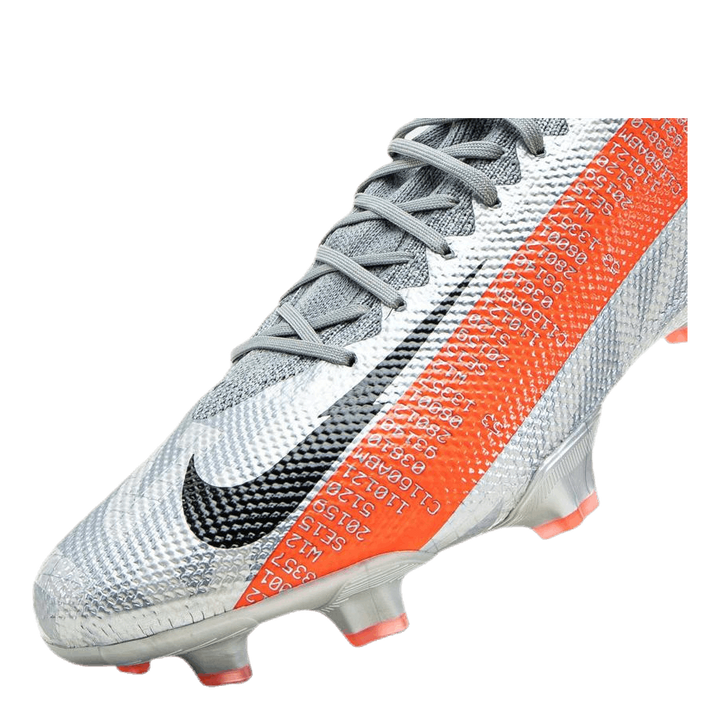 Superfly 7 Pro FG Black/Grey