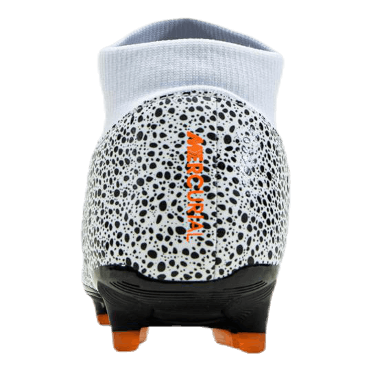 Superfly 7 Academy CR7 FG/MG Orange/White