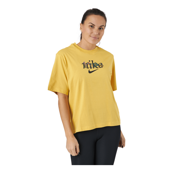 Nike Sportswear Women's T-shir Solar Flare