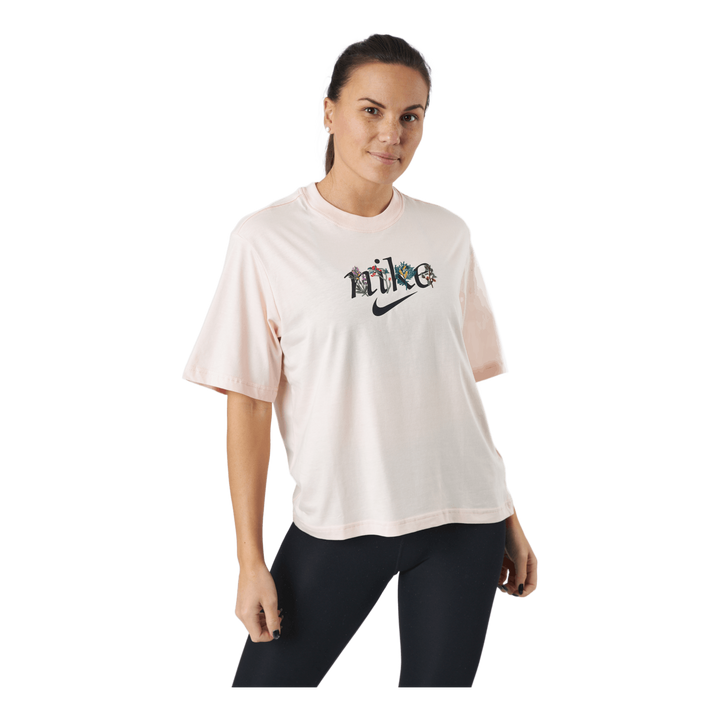 Nike Sportswear Women's T-shir Orange Pearl