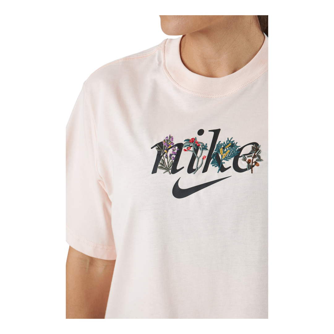 Nike Sportswear Women's T-shir Orange Pearl