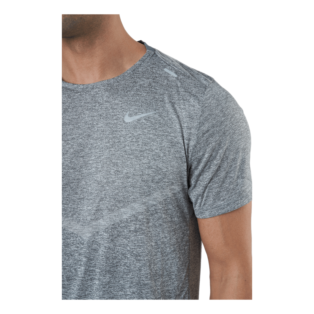 Dri-FIT Rise 365 Men's Short-Sleeve Running Top SMOKE GREY/HTR/REFLECTIVE SILV