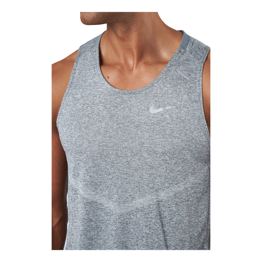 Dri-FIT Rise 365 Men's Running Tank SMOKE GREY/HTR/REFLECTIVE SILV