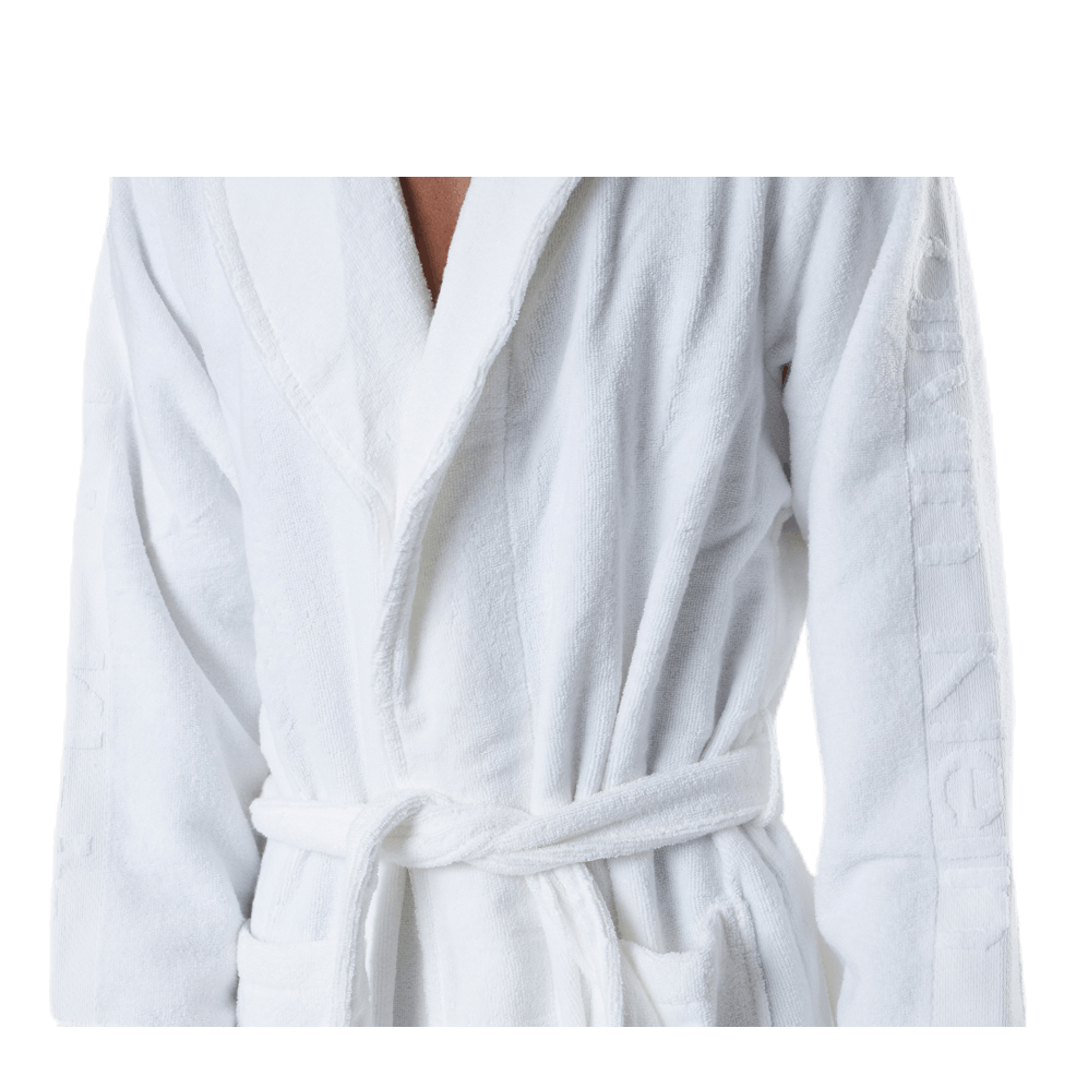 Robe White