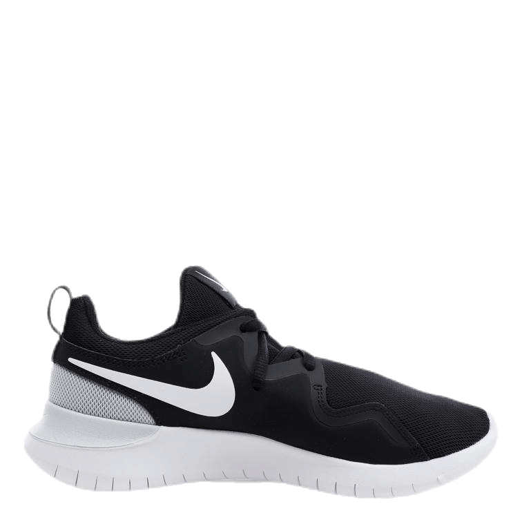 Nike tessen on 2024 feet